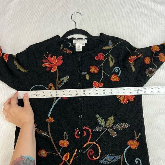 Vintage Coldwater Creek Heavily Floral Embroidered Button Up Cardigan - Picture 4 of 7